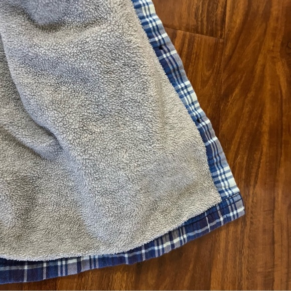 L.L. Bean Fleece Lined Long Sleeve Button Down Blue Plaid Shirt size medium - Picture 11 of 11